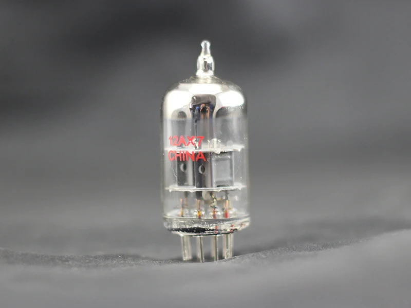 Changsha Shuguang electron tube export type 12AX7 generation ECC83 factory direct warranty one year
Changsha Shuguang electron tube export type 12AX7 generation ECC83 factory direct warranty one year