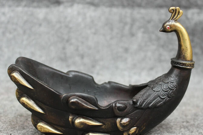 JP S62 Chinese Bronze Gilt Bird Peacock Peafowl Statue Literati Brush Washer Ashtray B0403
JP S62 Chinese Bronze Gilt Bird Peacock Peafowl Statue Literati Brush Washer Ashtray B0403