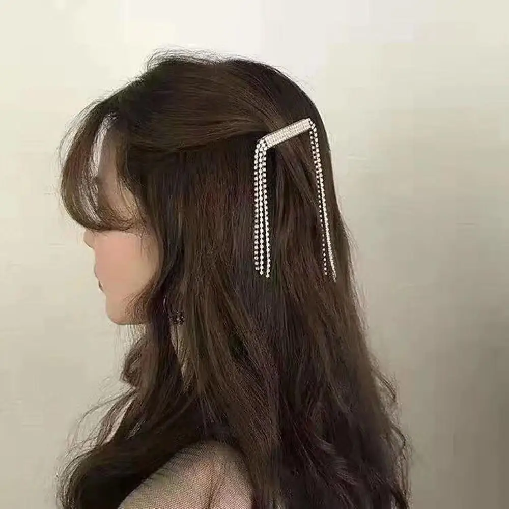 M MISM INS Fashion Brooch Design Hair Clips for Women Full Rhinestone Hairpins Fringed Hair Jewelry Girls Hair Accessories
M MISM INS Fashion Brooch Design Hair Clips for Women Full Rhinestone Hairpins Fringed Hair Jewelry Girls Hair Accessories