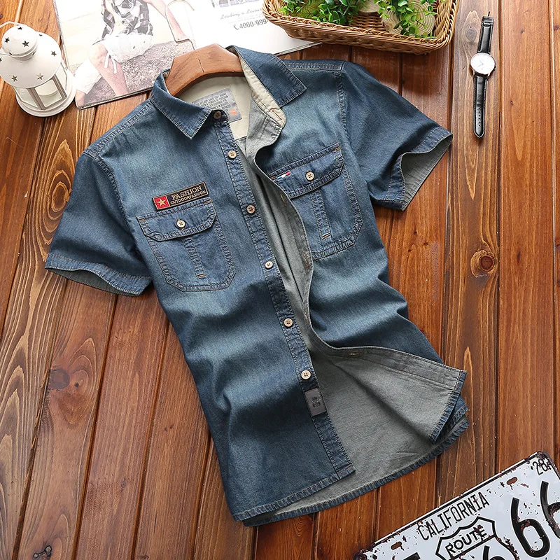 New 2018 men's casual men's classic denim shirt summer short-sleeved shirt large size S-4XL
New 2018 men's casual men's classic denim shirt summer short-sleeved shirt large size S-4XL