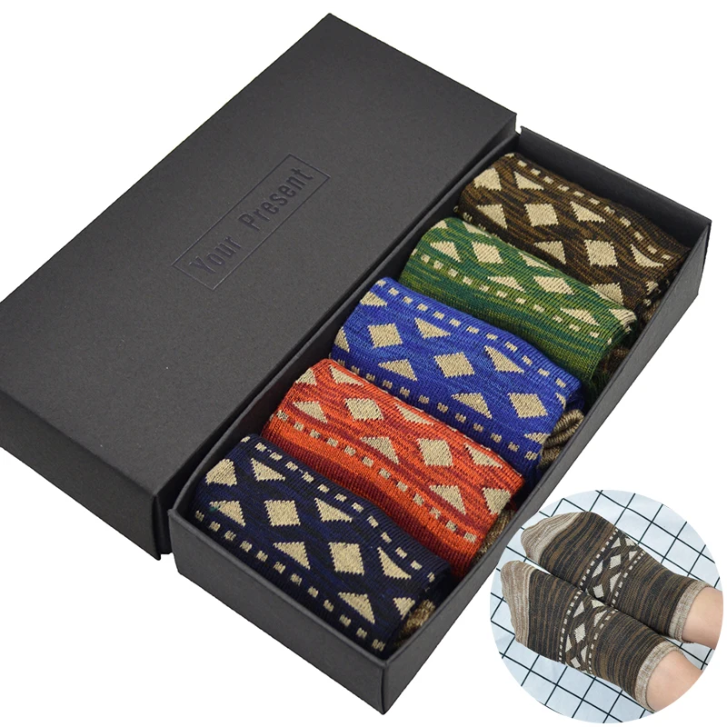 5 Pair/set Small Rhombus Cotton Men Short Casual Socks Retro Men's Summer Short Ankle Socks with Gift Box
5 Pair/set Small Rhombus Cotton Men Short Casual Socks Retro Men's Summer Short Ankle Socks with Gift Box