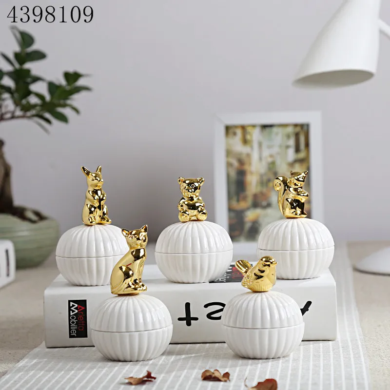 European ceramic candy storage jar cute animal gold-plated bird ceramic jar wedding ring jewelry accessories storage box
European ceramic candy storage jar cute animal gold-plated bird ceramic jar wedding ring jewelry accessories storage box
