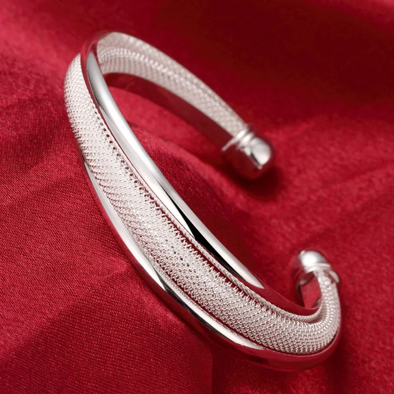 Free Shipping 925 Silver Color Fashion Jewelry Large Reticulated Bracelet Women Bangle Wholesale Jewelry
Free Shipping 925 Silver Color Fashion Jewelry Large Reticulated Bracelet Women Bangle Wholesale Jewelry