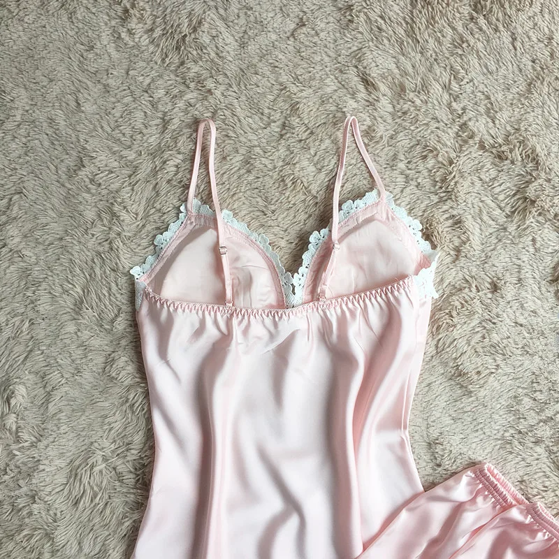 4207271683_1929359744