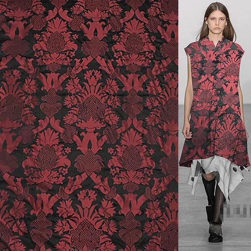Silk and wool blended fabric dark red vintage pattern 22momme 137cm width,SFF109
Silk and wool blended fabric dark red vintage pattern 22momme 137cm width,SFF109