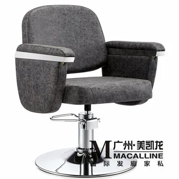 The barber chair. Sell like hot cakes salon chairs can be put down haircut chair. Drop the swivel chair
The barber chair. Sell like hot cakes salon chairs can be put down haircut chair. Drop the swivel chair