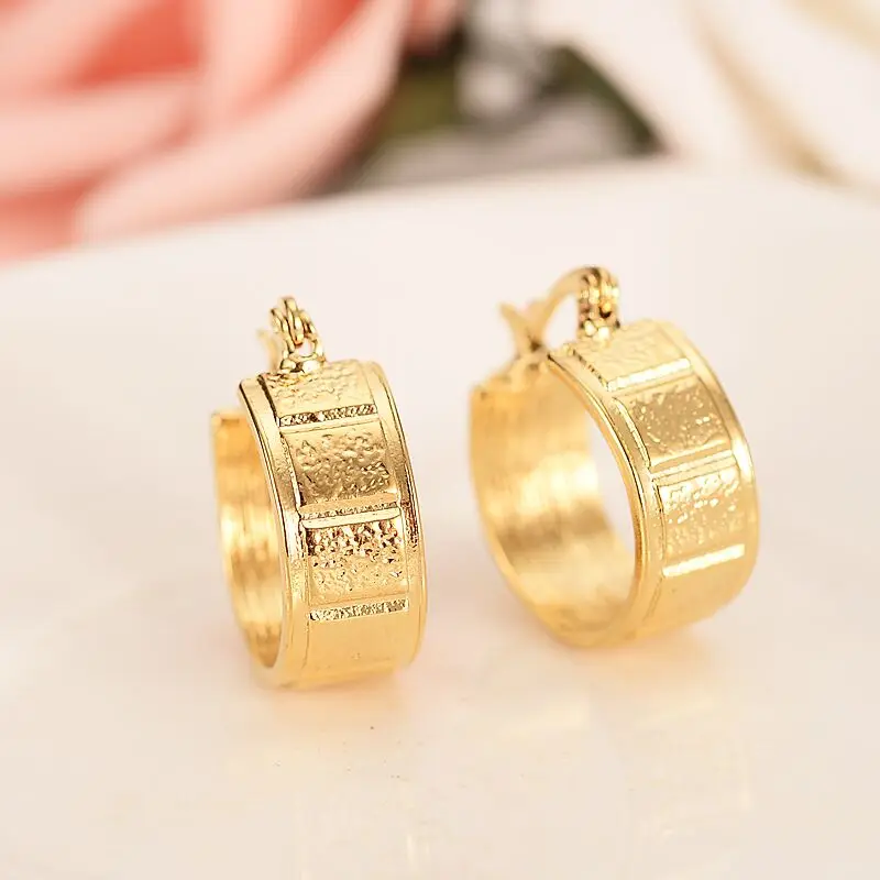 Ethiopian/Eritrea/Nigeria/Kenya /Ghana African girls earrings Solid Gold FINISH hoop earrings jewelry Women men Wholesale gift
Ethiopian/Eritrea/Nigeria/Kenya /Ghana African girls earrings Solid Gold FINISH hoop earrings jewelry Women men Wholesale gift