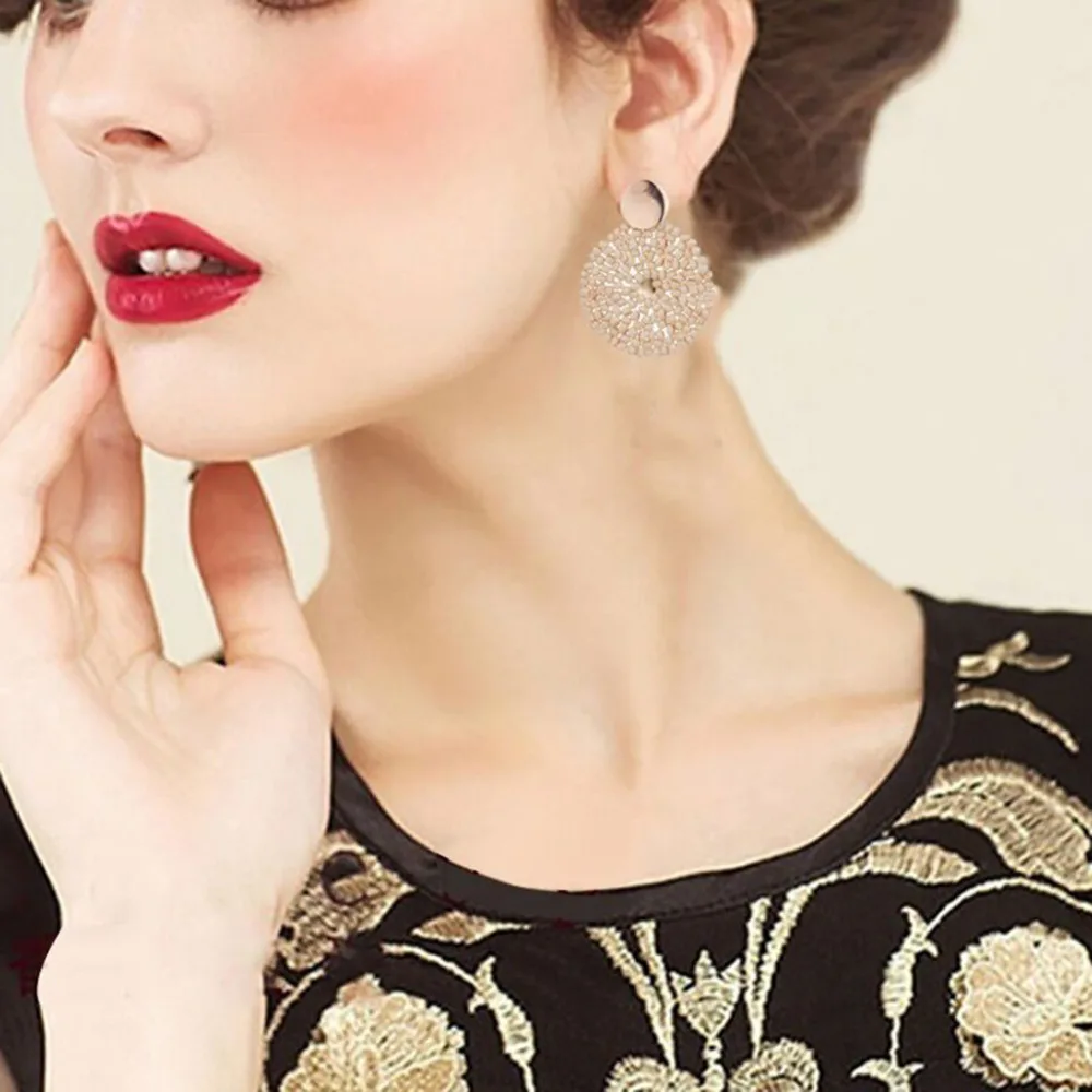 2019 Fashion wome Bohemian Handmade Rattan Woven Wooden Beads Hollow Inlaid Round Earrings Special Gift 0419
2019 Fashion wome Bohemian Handmade Rattan Woven Wooden Beads Hollow Inlaid Round Earrings Special Gift 0419