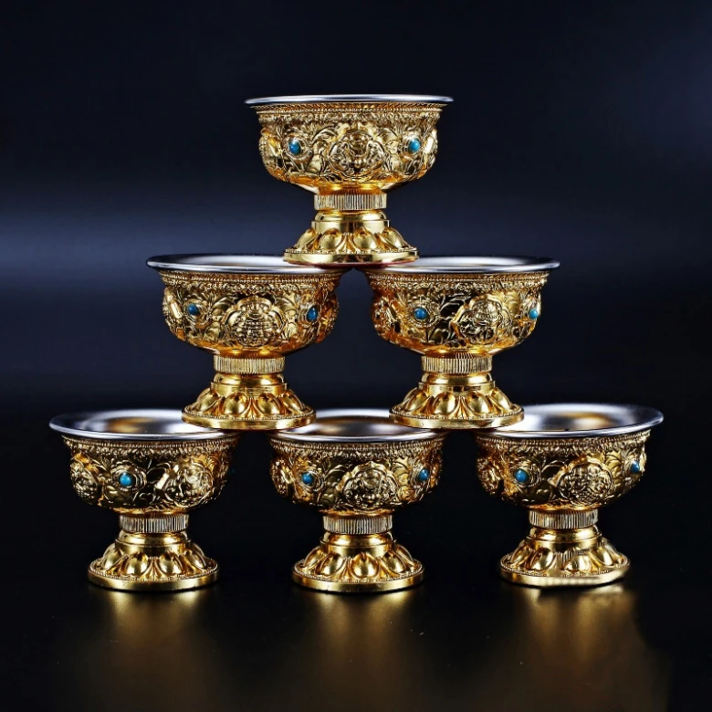 Big Size Gild Water Offering Cup, Stainless Steel Inner, 8 Cups Per Set, Diameter About 10.5cm, Buddha Supply, for Worship
Big Size Gild Water Offering Cup, Stainless Steel Inner, 8 Cups Per Set, Diameter About 10.5cm, Buddha Supply, for Worship