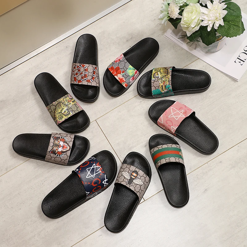 Summer flat leather, a word of slippers, bow heads, lovers wearing beach sandals, fuzzy slippers women shoes luxury shoeswomen
Summer flat leather, a word of slippers, bow heads, lovers wearing beach sandals, fuzzy slippers women shoes luxury shoeswomen