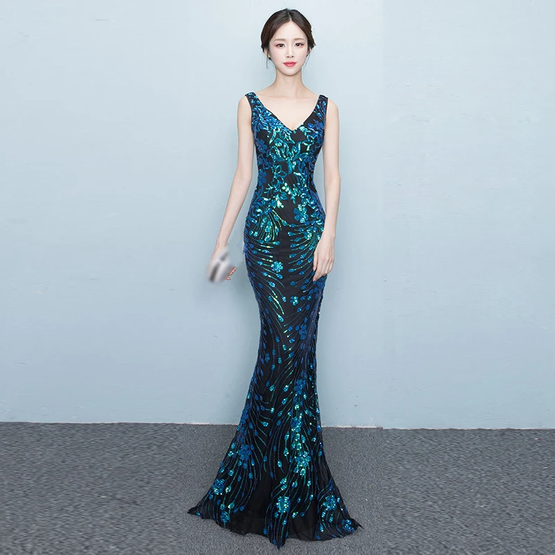 New Peacock blue Sequins Backless V Neck Zipper Mermaid Elegant Dresses Sexy Long Evening Party Dress Nightclub Gown 2019
New Peacock blue Sequins Backless V Neck Zipper Mermaid Elegant Dresses Sexy Long Evening Party Dress Nightclub Gown 2019