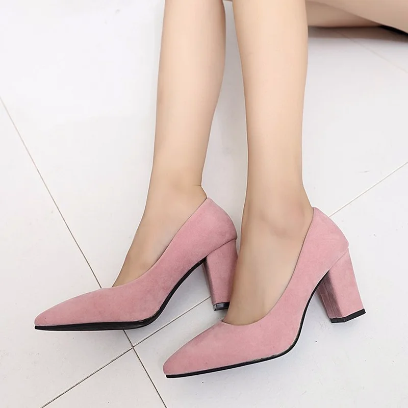2019 Spring new women's shoes Korean version pointed shallow heels comfortable thick suede single shoesdames schoenen
2019 Spring new women's shoes Korean version pointed shallow heels comfortable thick suede single shoesdames schoenen