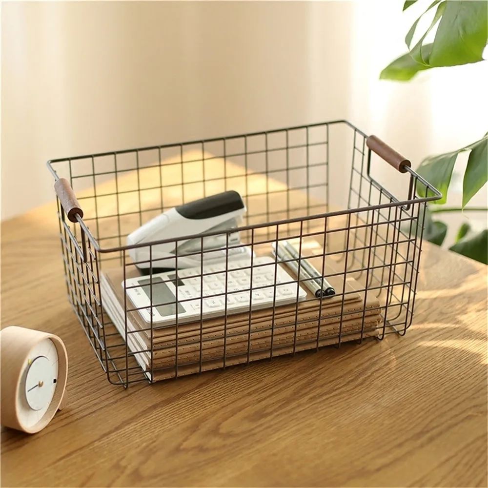 Retro Wrought Iron Storage Basket with Handle Nordic Desktop Books Snack Metal Frame Home Groceries Sundries Storage Basket
Retro Wrought Iron Storage Basket with Handle Nordic Desktop Books Snack Metal Frame Home Groceries Sundries Storage Basket