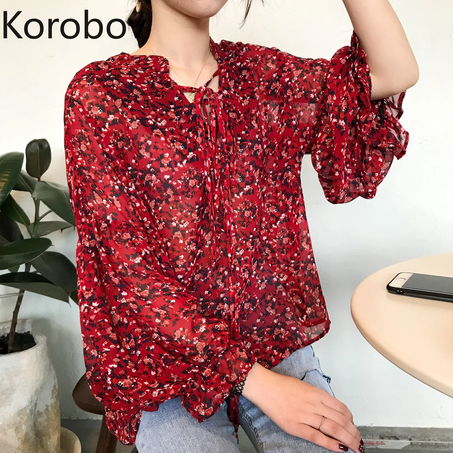 Korobov Summer New Chiffon Flower Print Red Shirts Women Long Sleeve Lace Up O Neck Blouse 2019 Elegant Blusas Mujer Tops 77785
Korobov Summer New Chiffon Flower Print Red Shirts Women Long Sleeve Lace Up O Neck Blouse 2019 Elegant Blusas Mujer Tops 77785