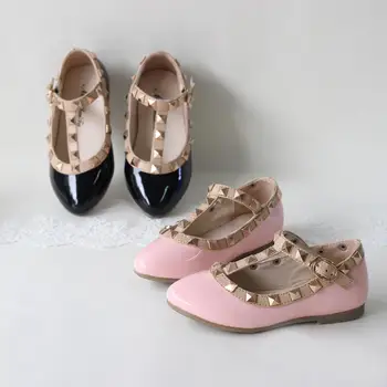spring and summer PU leather princess shoes female child sandals cutout child single shoes breathable rivet t shoes
spring and summer PU leather princess shoes female child sandals cutout child single shoes breathable rivet t shoes