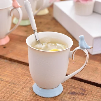 Bone China Coffee Mug with Spoon Pastoral Bird Europe Porcelain Milk Tea Mug British Ceramic Tumbler Cafe Teatime Drinkware
Bone China Coffee Mug with Spoon Pastoral Bird Europe Porcelain Milk Tea Mug British Ceramic Tumbler Cafe Teatime Drinkware