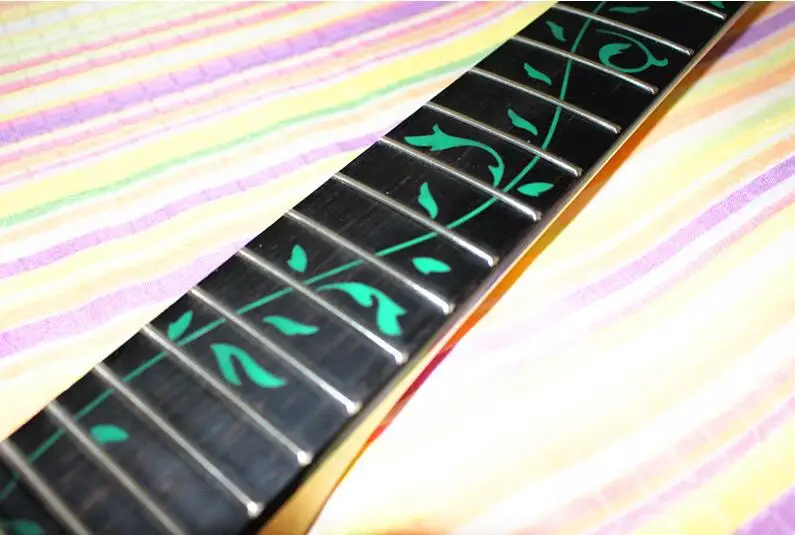 24 Frets inlay green tree of lifes maple Electric Guitar Neck rosewood fretboard black headstock Guitar accessories parts
24 Frets inlay green tree of lifes maple Electric Guitar Neck rosewood fretboard black headstock Guitar accessories parts