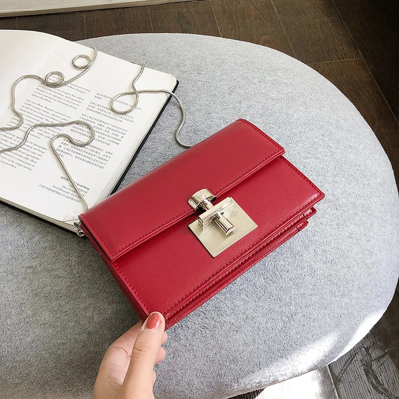 High-class Ladies'bag New Style Simple Sequins Bag Single Shoulder Chain Bag Clsaaic Texture Slanting Bag Women Leather Bag
High-class Ladies'bag New Style Simple Sequins Bag Single Shoulder Chain Bag Clsaaic Texture Slanting Bag Women Leather Bag