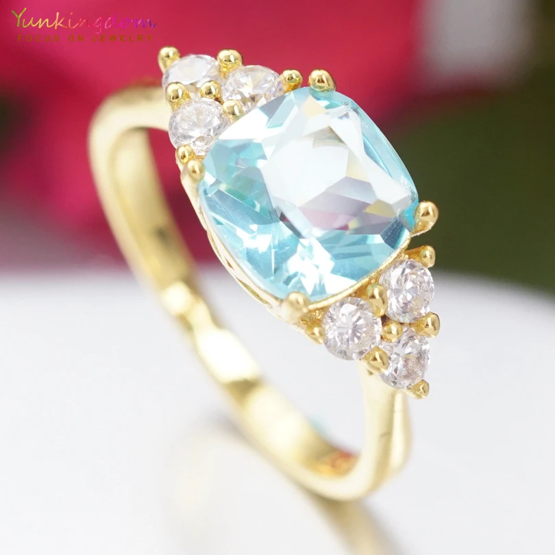Yunkingdom 2018 Classic Square Rings for Women Light Blue Cubic Zirconia Wedding Jewelry Fine Quality Wholesale/Retail K2098
Yunkingdom 2018 Classic Square Rings for Women Light Blue Cubic Zirconia Wedding Jewelry Fine Quality Wholesale/Retail K2098