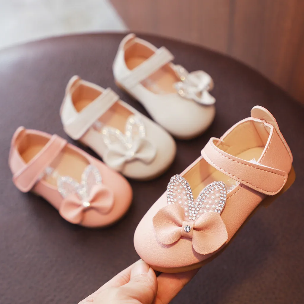 Children baby girl Crystasl bow Bling princess shoes sandals children girls rhinestones bow pearl princess shoes 2019 new style
Children baby girl Crystasl bow Bling princess shoes sandals children girls rhinestones bow pearl princess shoes 2019 new style