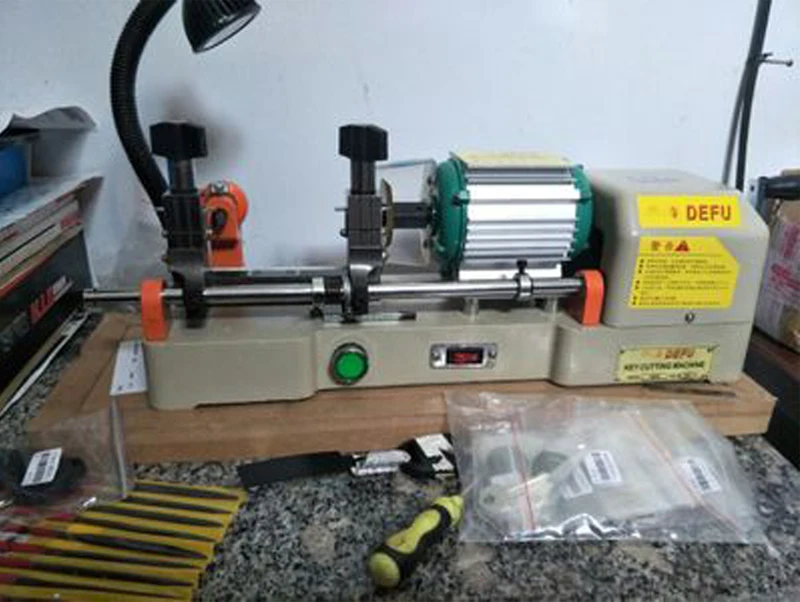 220V Key Copying Machine Key Cutting Machine Lengthened Fixture Key Duplicating Machine 668B
220V Key Copying Machine Key Cutting Machine Lengthened Fixture Key Duplicating Machine 668B