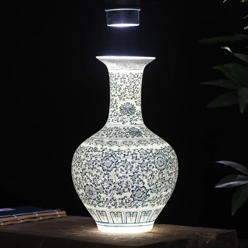 Antique Blue and White Unglazed Ceramic Vase Delicate Eggshell Porcelain Flower Vase Handmade Home Decoration Jingdezhen Vases
Antique Blue and White Unglazed Ceramic Vase Delicate Eggshell Porcelain Flower Vase Handmade Home Decoration Jingdezhen Vases