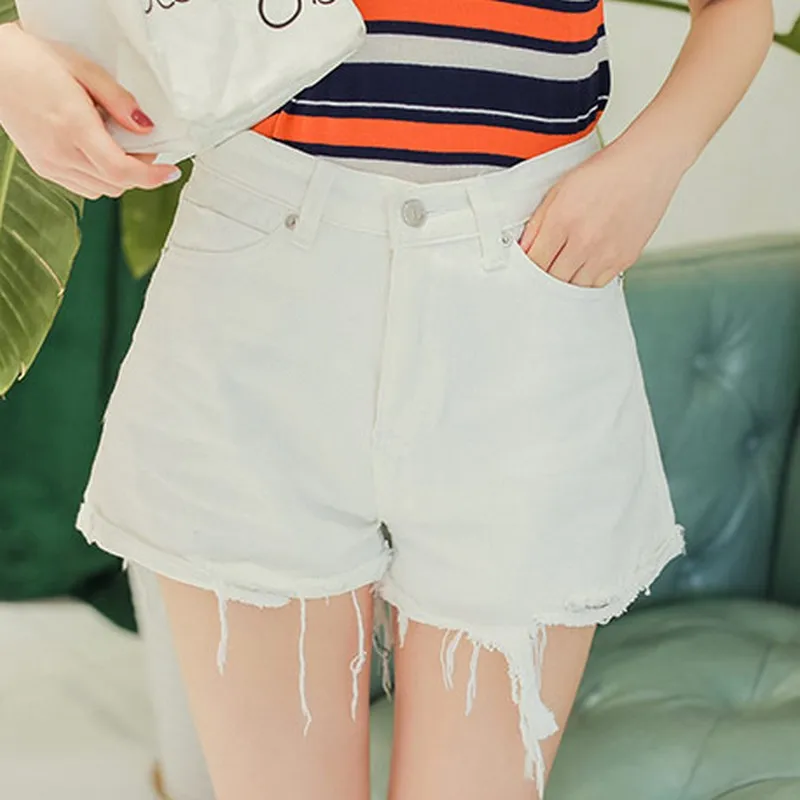 2019 Summer New Korean Women's Jean Shorts Black and White High Waist Thin Denim Hairy Hole Casual Commuter Shorts Streetwear 
2019 Summer New Korean Women's Jean Shorts Black and White High Waist Thin Denim Hairy Hole Casual Commuter Shorts Streetwear
