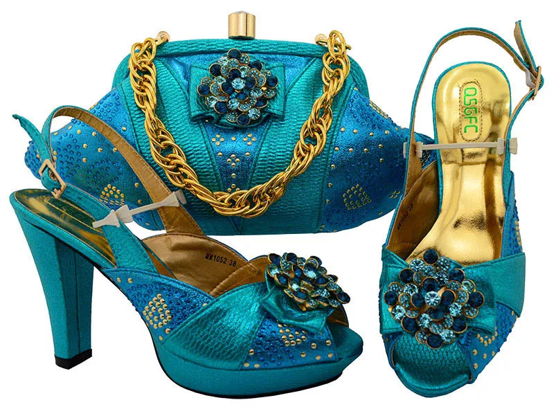 Sky Blue Shoes and Bag Set Decorated with Rhinestone African Shoe and Bag Set for Party In Women Matching Women Shoes and Bag
Sky Blue Shoes and Bag Set Decorated with Rhinestone African Shoe and Bag Set for Party In Women Matching Women Shoes and Bag
