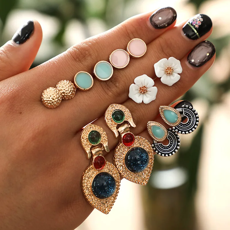 Ubuhle New Korean Simple Stud Earrings Set 6 Pairs Heart Flowers Infinity Symbol Earrings Set 2019 Women Fashion Jewelry
Ubuhle New Korean Simple Stud Earrings Set 6 Pairs Heart Flowers Infinity Symbol Earrings Set 2019 Women Fashion Jewelry
