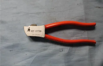 Original Lishi Key Cutter Locksmith Car Key Cutter tool Auto Key Cutting Machine Locksmith Supplies Cut Flat Keys Directly
Original Lishi Key Cutter Locksmith Car Key Cutter tool Auto Key Cutting Machine Locksmith Supplies Cut Flat Keys Directly