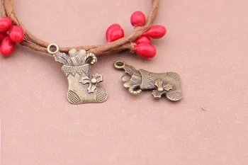 200pcs Exquisite Bronze Christmas socks gift charms pendants 25x15mm bag accessories craft Jewelry earring bracelet necklace
200pcs Exquisite Bronze Christmas socks gift charms pendants 25x15mm bag accessories craft Jewelry earring bracelet necklace