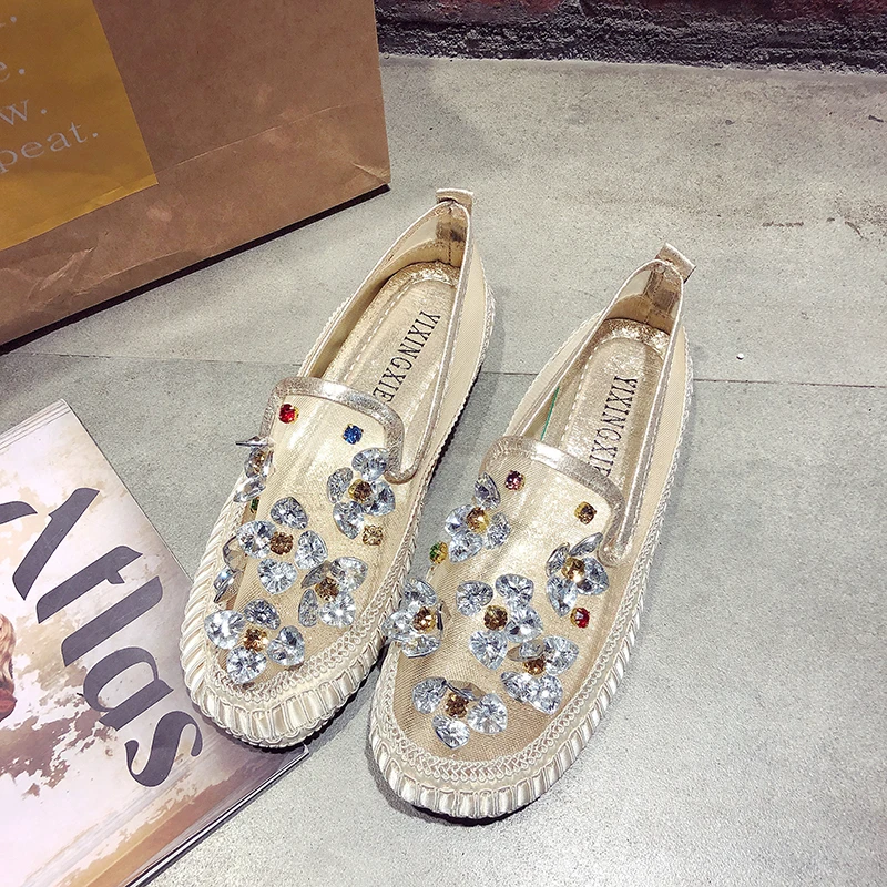 Designer Women Rhinestone Flower Flats Slip On Loafers Brand Female Girls Transparent Mesh Soft Bottom Shoes Casual Light Flats
Designer Women Rhinestone Flower Flats Slip On Loafers Brand Female Girls Transparent Mesh Soft Bottom Shoes Casual Light Flats