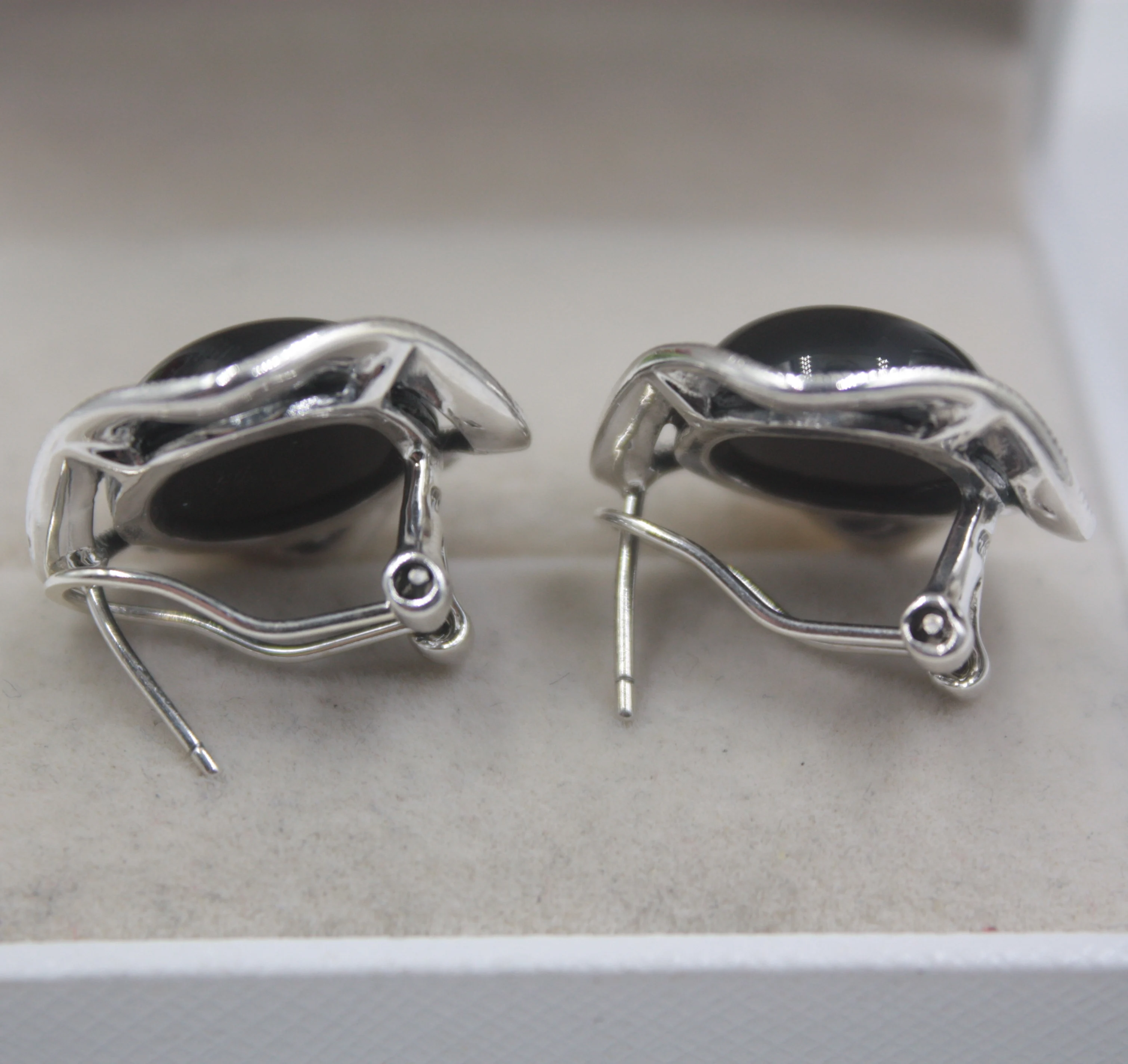 Real Sterling S925 Silver Stud Earrings Black Agate Zircon Square For Women Ladies Girl 23*23mm Stud Earrings Earrings
Real Sterling S925 Silver Stud Earrings Black Agate Zircon Square For Women Ladies Girl 23*23mm Stud Earrings Earrings