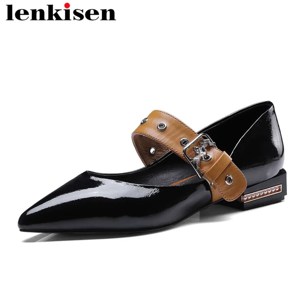 2019 british style mixed colors buckle strap low heels pearl decoration vintage office lady travel pregnant daily wear pumps L56
2019 british style mixed colors buckle strap low heels pearl decoration vintage office lady travel pregnant daily wear pumps L56
