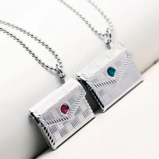 Creative Open Living Memory Locket Pendants Photo Frame Necklaces Jewelry For Women Secret Hiding Place Photo Necklace
Creative Open Living Memory Locket Pendants Photo Frame Necklaces Jewelry For Women Secret Hiding Place Photo Necklace