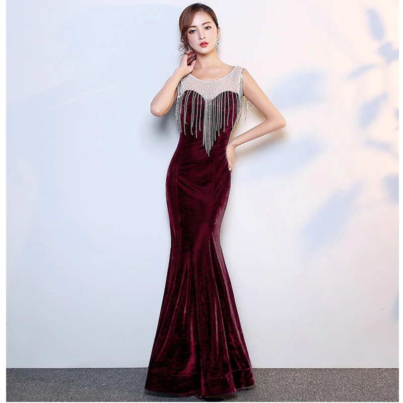 Red Velvet Diamond Tassels Sleeveless Women Sexy Bodycon Dress Nightclub Wear Evening Elegant Party Dresses Robe Femme Ete 2018
Red Velvet Diamond Tassels Sleeveless Women Sexy Bodycon Dress Nightclub Wear Evening Elegant Party Dresses Robe Femme Ete 2018
