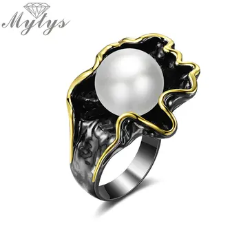Mytys High Quality Antique Black Ring Big White Pearl Right-Left Resemble Two Finger Ring Design Retro Statement Ring R2137
Mytys High Quality Antique Black Ring Big White Pearl Right-Left Resemble Two Finger Ring Design Retro Statement Ring R2137