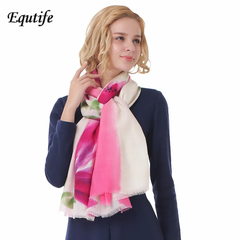 Equtife High Quality Wool Women Warm Scarf Hand-painted Flower Shawls Luxury Brand Oversize Long Pashmina Winter Female Scarf
Equtife High Quality Wool Women Warm Scarf Hand-painted Flower Shawls Luxury Brand Oversize Long Pashmina Winter Female Scarf