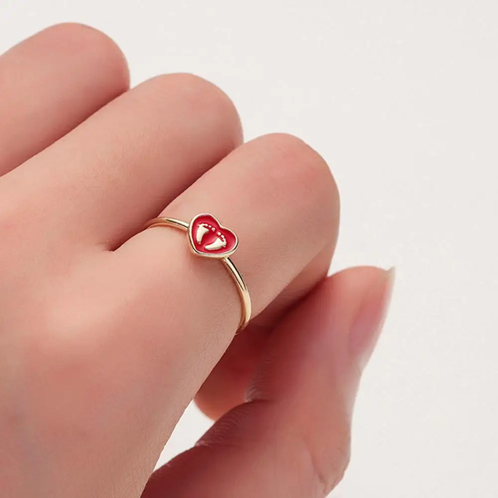CHENGXUN Lovely Red Heart Love Open Adjustable Rings for Women Girls Tiny Baby Footprint Love Jewelry Children Gift
CHENGXUN Lovely Red Heart Love Open Adjustable Rings for Women Girls Tiny Baby Footprint Love Jewelry Children Gift