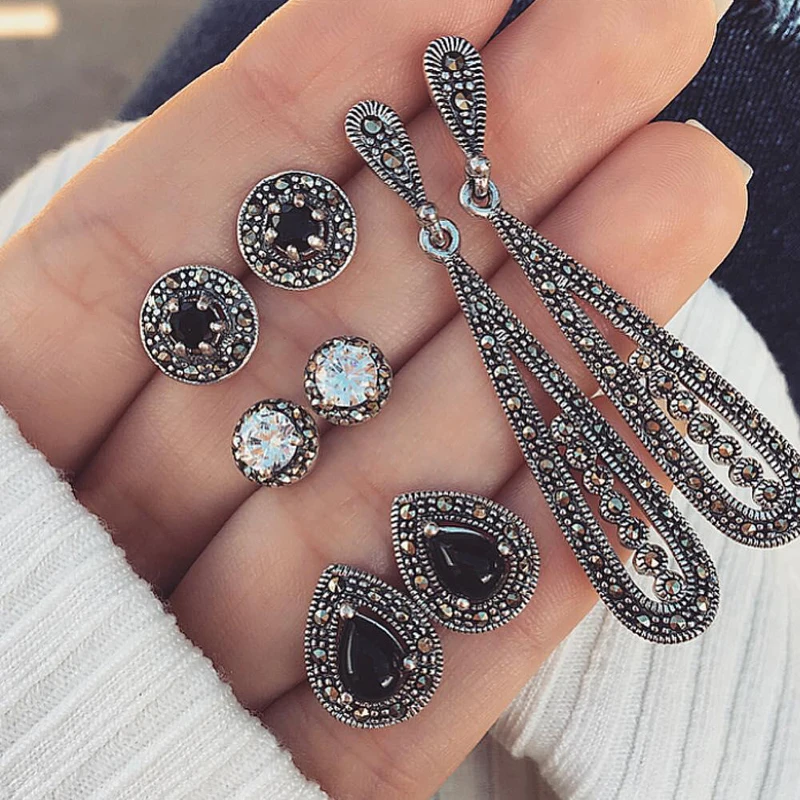 New 4 Pairs / Sets Vintage Silver Alloy Drop Shaped Stud Earrings Inlaid Rhinestones Temperament Women Style Stud Earrings Set J
New 4 Pairs / Sets Vintage Silver Alloy Drop Shaped Stud Earrings Inlaid Rhinestones Temperament Women Style Stud Earrings Set J