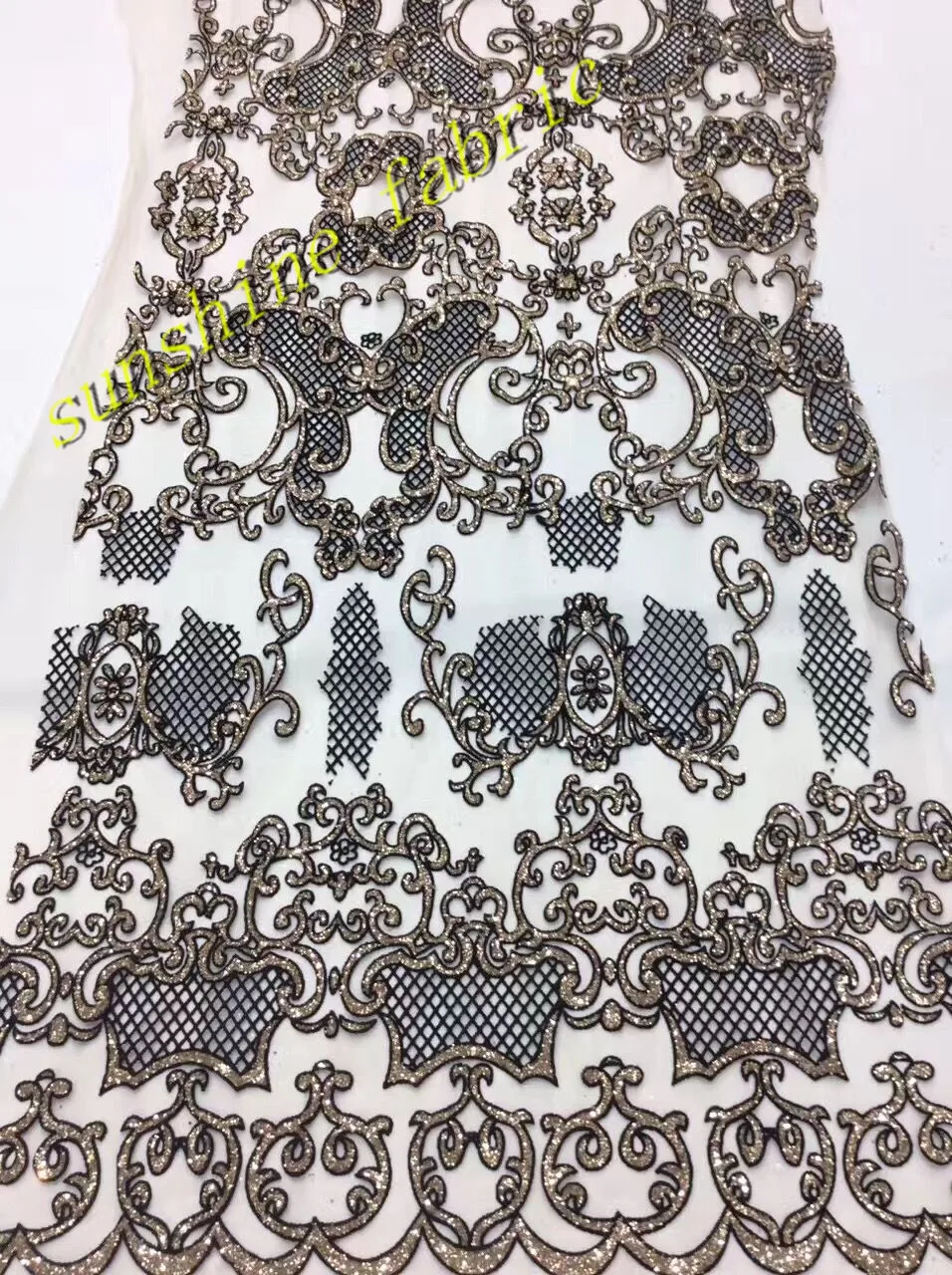 New arrival guipure lace fabric with glitter Sparkling African Tulle Lace Fabric Latest African French Lace Fabric
New arrival guipure lace fabric with glitter Sparkling African Tulle Lace Fabric Latest African French Lace Fabric