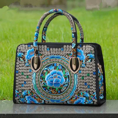 Nice National Embroidery Shopping Women Handbags!Floral Embroidered Bohemian Lady Shoulder&Crossbody bags Fashion Multi-use bags
Nice National Embroidery Shopping Women Handbags!Floral Embroidered Bohemian Lady Shoulder&Crossbody bags Fashion Multi-use bags