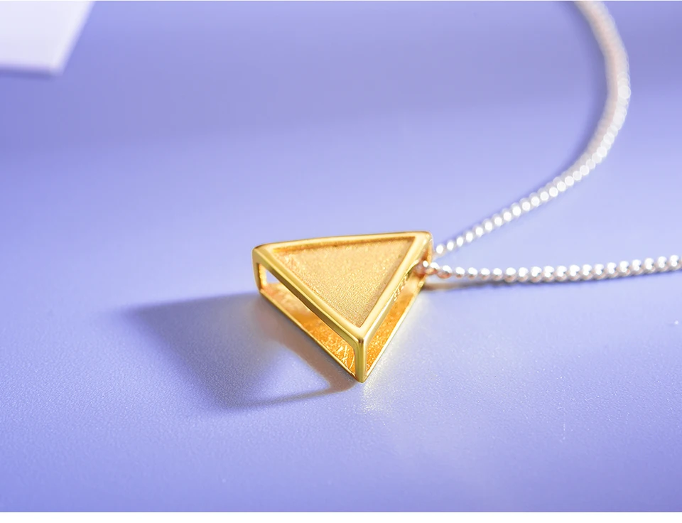 LFJE0125-Minimalism-Style-Geometric-Triangle-Design-Pendant_07