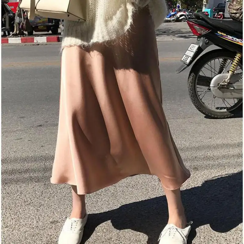 Streetwear Women Elegant High Waist Shiny Imitation Silk Long Skirts 2019 Female A-line Maxi Skirts Faldas Mujer Longa Femme
Streetwear Women Elegant High Waist Shiny Imitation Silk Long Skirts 2019 Female A-line Maxi Skirts Faldas Mujer Longa Femme