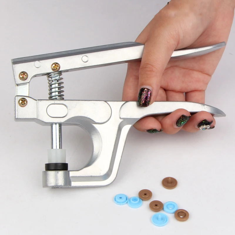 1 Set Snap Plier Tools T3 T5 T8 Deduction Clamp+50pcs-T5 Snap Buttons Sewing Supplies For Fastener Used For Diaper DIY Mixing
1 Set Snap Plier Tools T3 T5 T8 Deduction Clamp+50pcs-T5 Snap Buttons Sewing Supplies For Fastener Used For Diaper DIY Mixing
