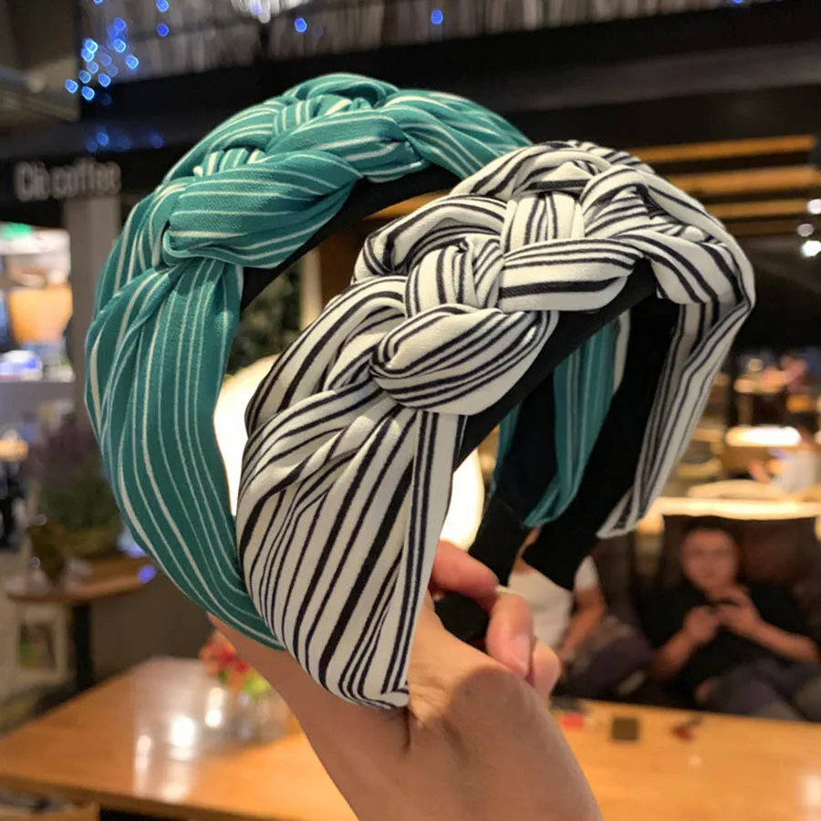 Haimeikang Korean Braid Fabric Hairband Bezel For Women Striped Knotted Headband Wide Twist Hair Band Hair Accessories
Haimeikang Korean Braid Fabric Hairband Bezel For Women Striped Knotted Headband Wide Twist Hair Band Hair Accessories