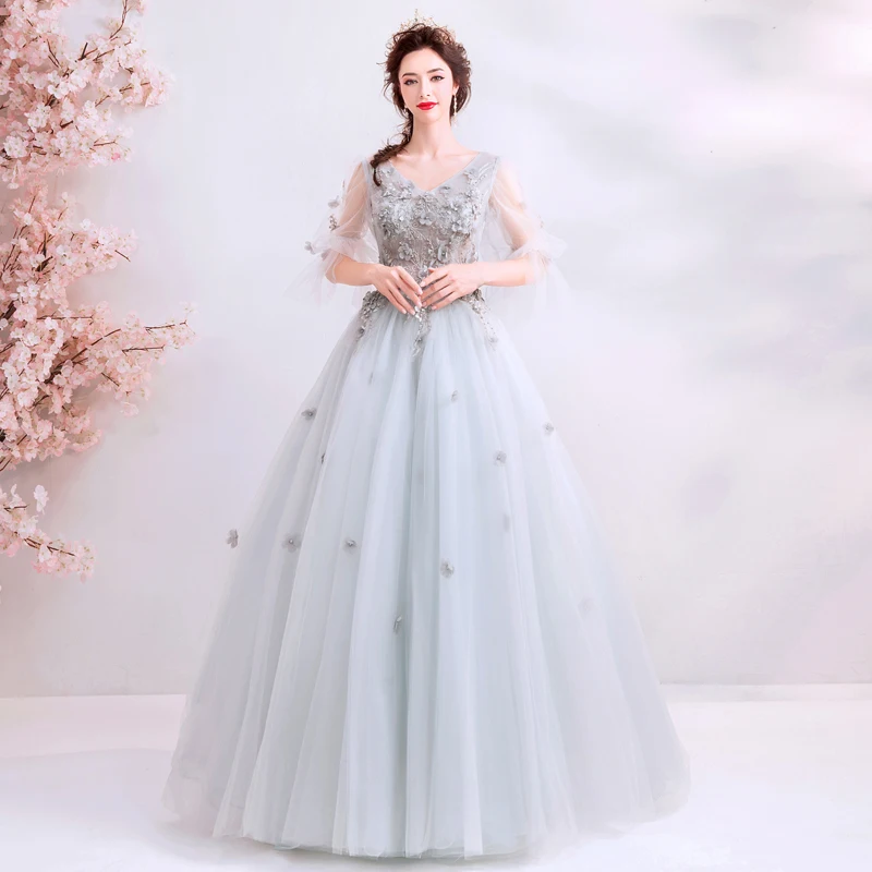Full Length Illusion Quinceanera Dresses V-neck Half Sleeves Puffy Ball Gowns Smoke Gray 2019 Quinceanera Gowns Vestido 15 Anos
Full Length Illusion Quinceanera Dresses V-neck Half Sleeves Puffy Ball Gowns Smoke Gray 2019 Quinceanera Gowns Vestido 15 Anos