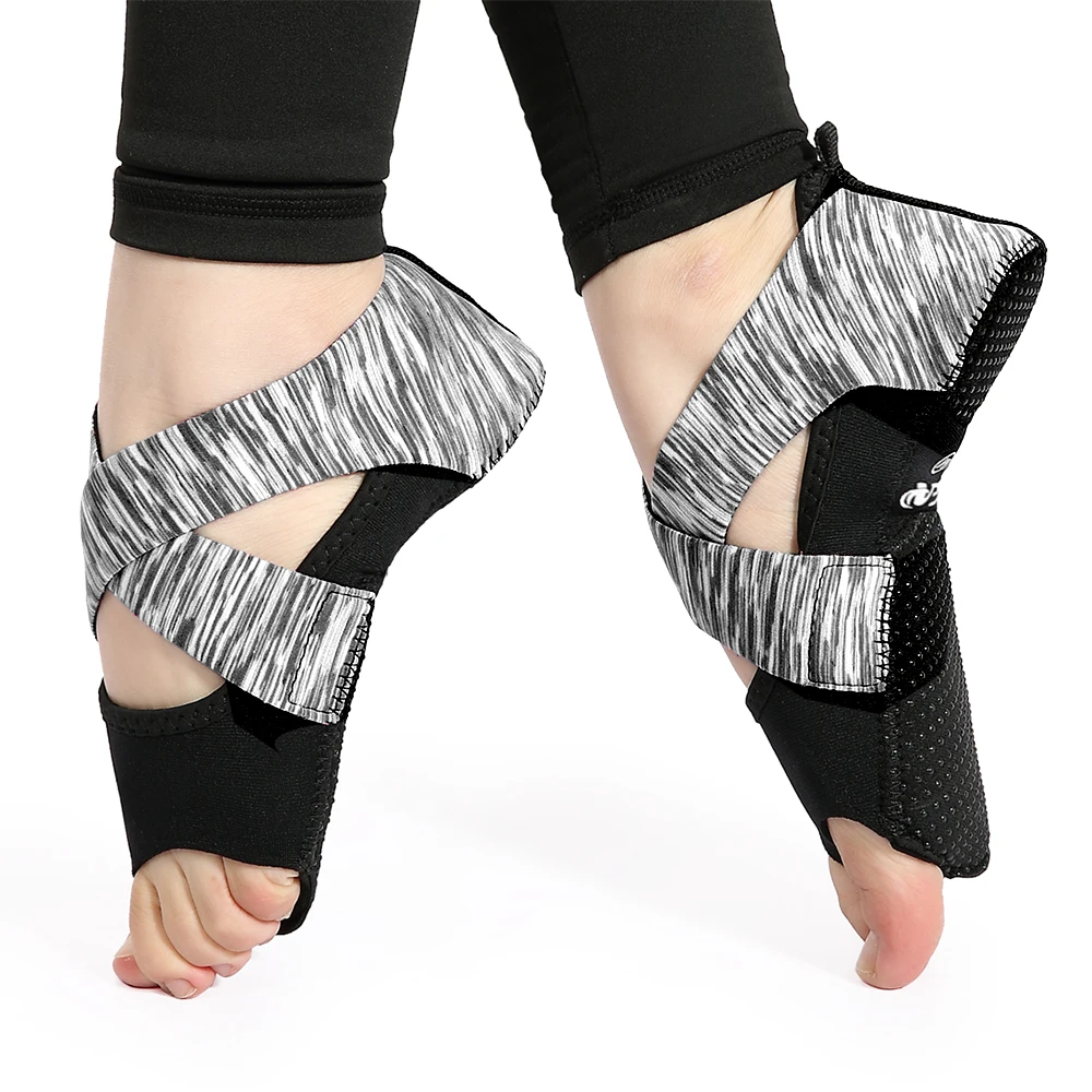 Yoga Socks Women Half Toe Grip Non-slip for Yoga Pilates Training Shoes Professional Yoga Shoes Five-finger Fitness Floor Shoes
Yoga Socks Women Half Toe Grip Non-slip for Yoga Pilates Training Shoes Professional Yoga Shoes Five-finger Fitness Floor Shoes