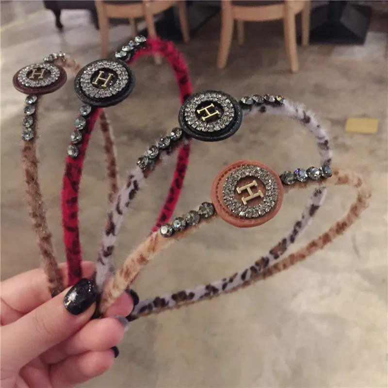 Fashion Luxurious Leopard Print Hair Hoop Headband rabbit ears Hairband for Women Girls Gauze Hair Band Hair Accessories
Fashion Luxurious Leopard Print Hair Hoop Headband rabbit ears Hairband for Women Girls Gauze Hair Band Hair Accessories