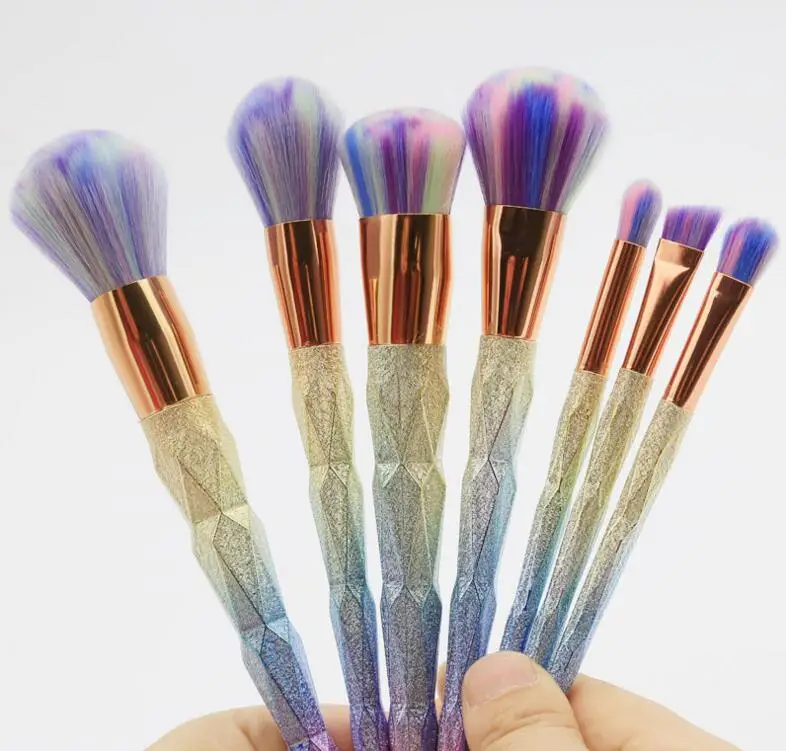 7Pcs Diamond Shape Makeup Brush Set Dazzle Glitter Foundation Powder Makeup Brushes Rainbow Eyeshadow Blending Brush Kit 50sets
7Pcs Diamond Shape Makeup Brush Set Dazzle Glitter Foundation Powder Makeup Brushes Rainbow Eyeshadow Blending Brush Kit 50sets
